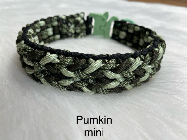 Geknüpftes Paracord Halsband