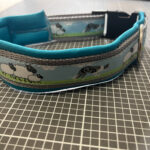 genähtes Halsband mit Webband und Plastikschnalle