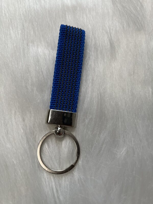 07-Schlüsselanhänger Dunkelblau