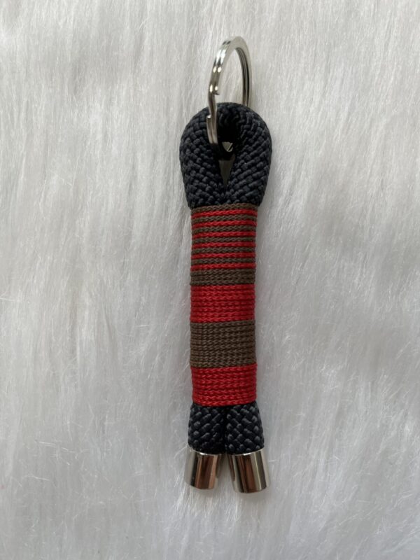 06-Schlüsselanhänger Dunkelgrau - Rot