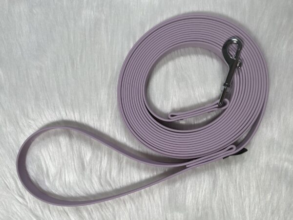 Biothane Leine mit Bolzenkarabiner in Flieder