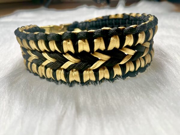 Geknüpftes Paracord Halsband