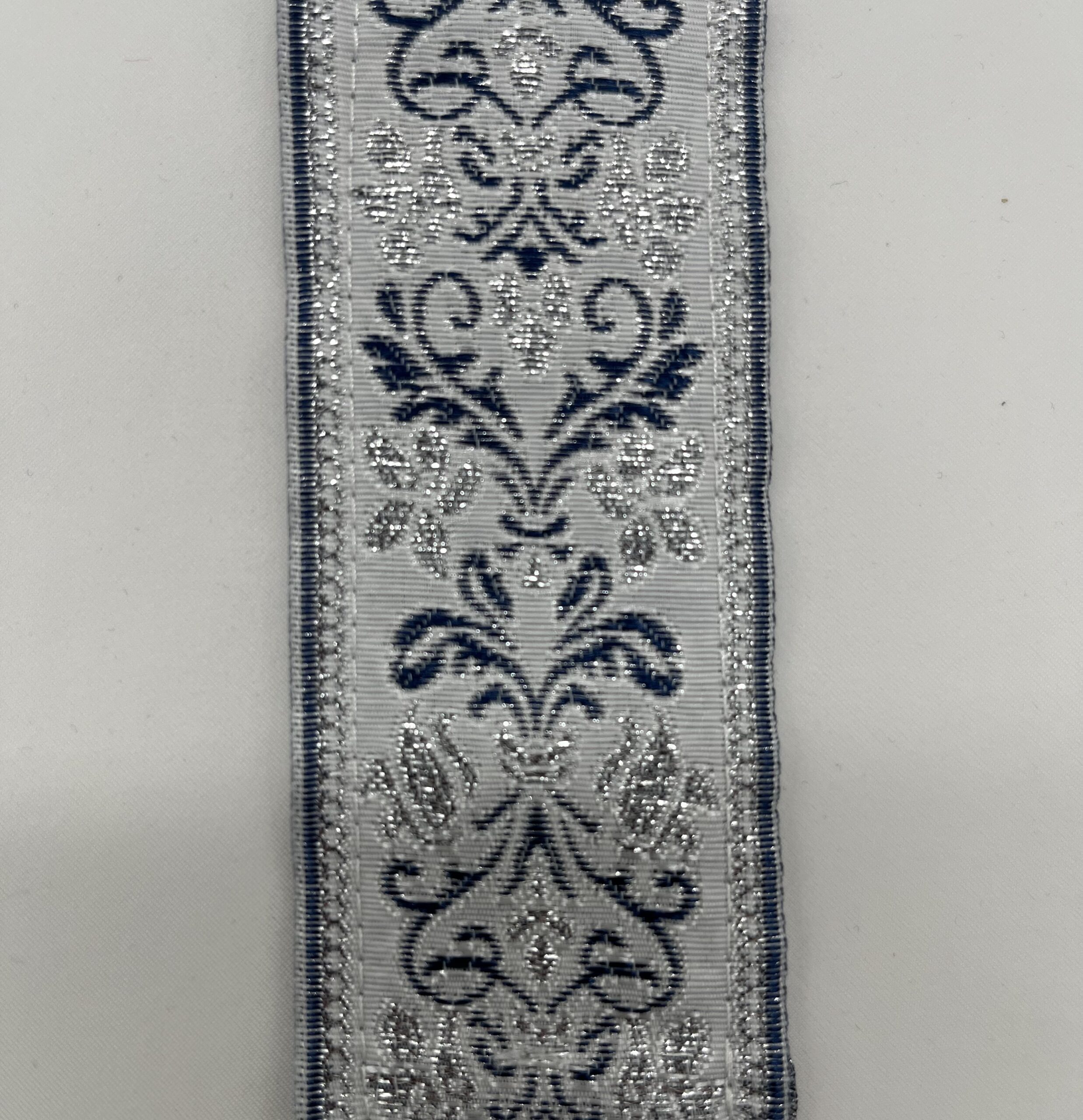 Ornament Weiß, Blau, Silber