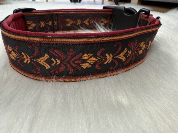 genähtes Halsband mit Webband