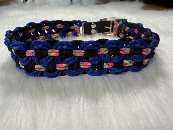 geknüpftes Halsband